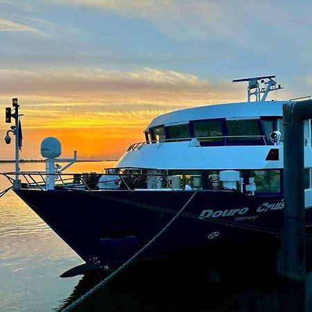 Douro Cruiser Hotel Vila Nova de Gaia Exterior foto